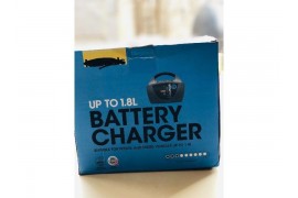 Halfords 12 V Car Battery Charger up to 1.8 L petrol and diesel.